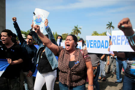 Demonstrators take part in a protest against Nicaraguan President Daniel Ortega's government at the Metropolitan Cathedral in Managua, Nicaragua May 17,2019.REUTERS/Oswaldo Rivas