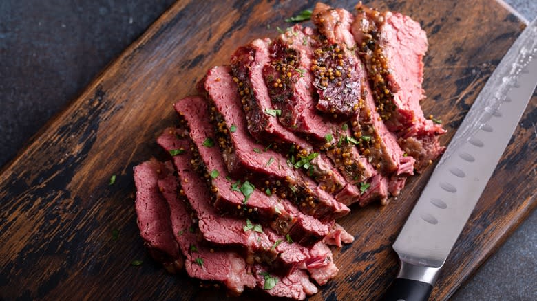 Corned beef on cutting board