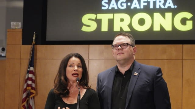 SAG-AFTRA President Fran Drescher, with National Executive Director and Chief Negotiator Duncan Crabtree-Ireland.