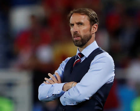 El entrenador de la selección de fútbol de Inglaterra Gareth Southgate observa su encuentro frente a Bélgica por el grupo G de la Copa del Mundo de la FIFA en Kaliningrado, Rusia, jun 28, 2018. REUTERS/Lee Smith