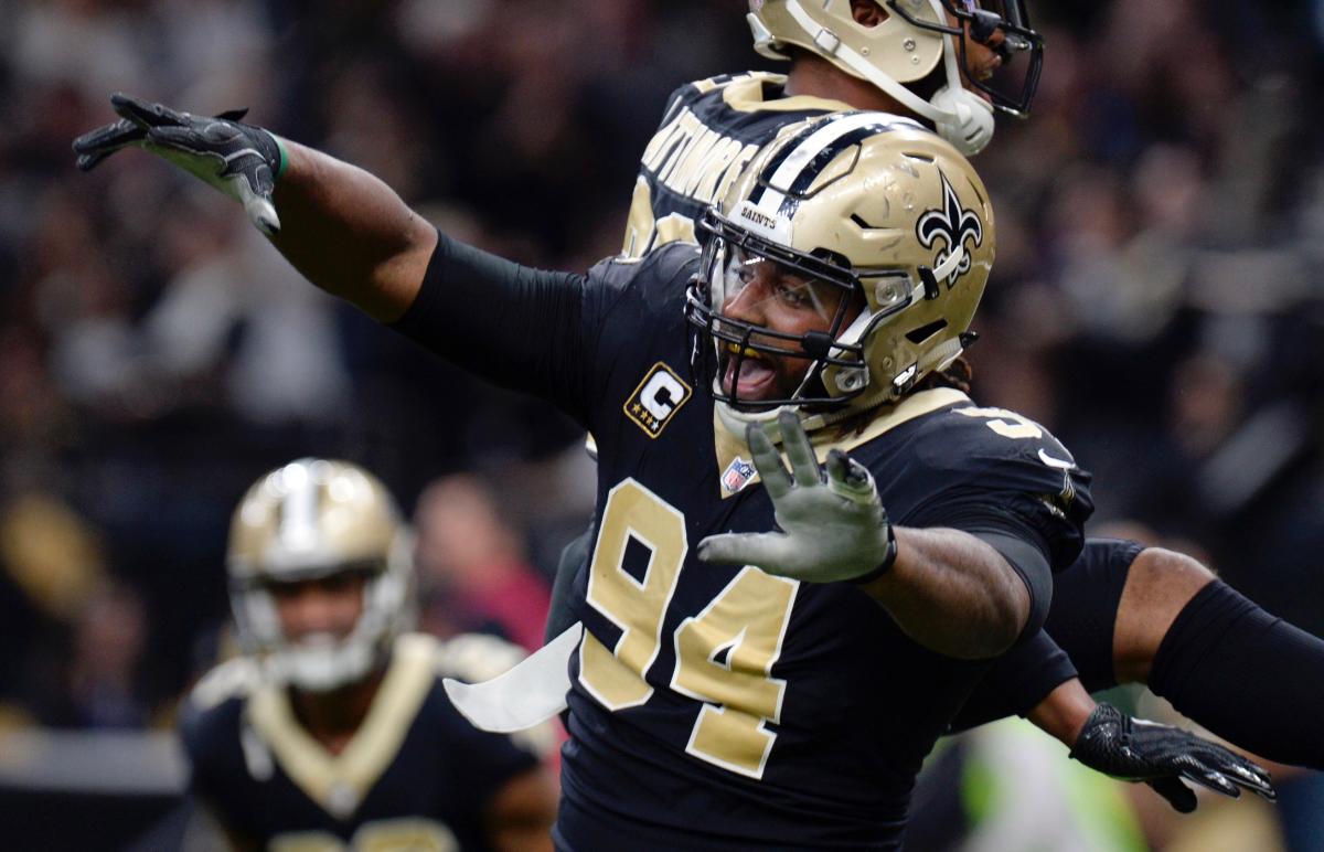 Cam Jordan is RELENTLESS on strip of Tom Brady