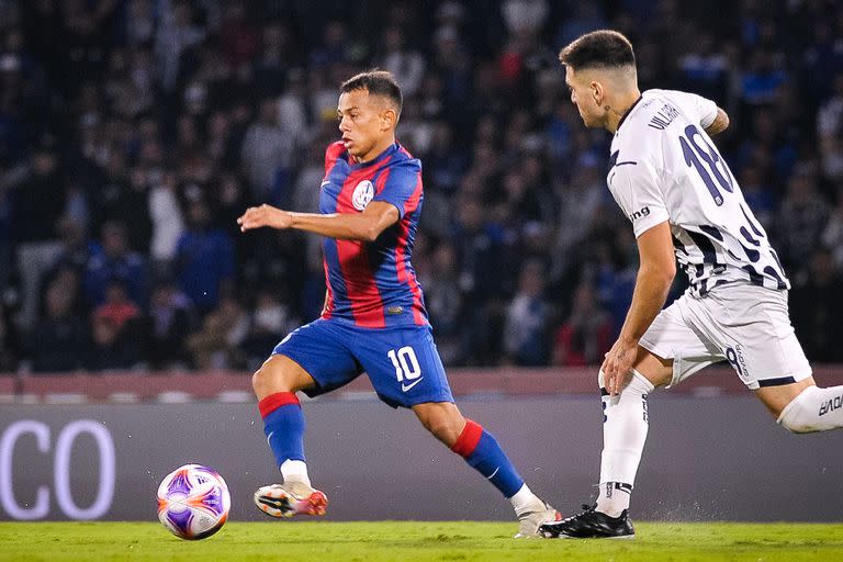 El Perrito Barrios escapa de la marca de Villagra; San Lorenzo y Talleres no escatimaron esfuerzos