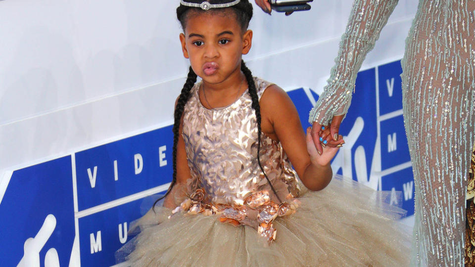 Blue Ivy Carter sieht aus wie eine Prinzessin