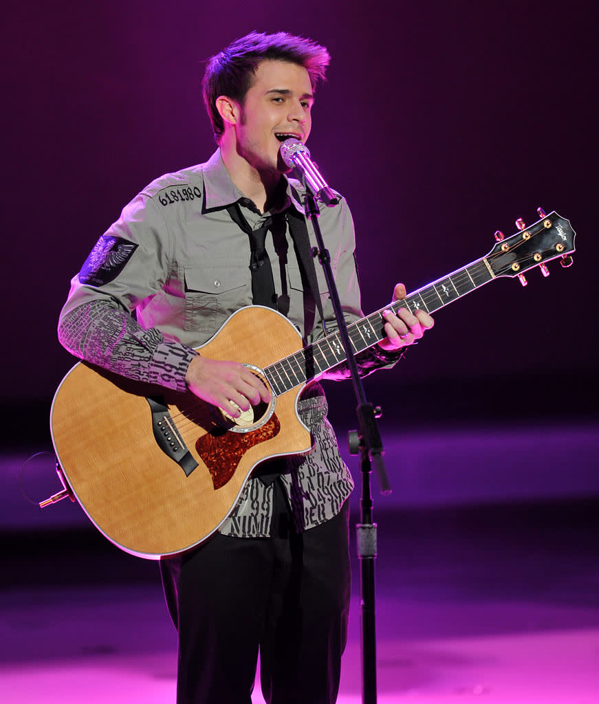 Kris Allen performs performs "How Sweet It Is" by Marvin Gaye on "American Idol."