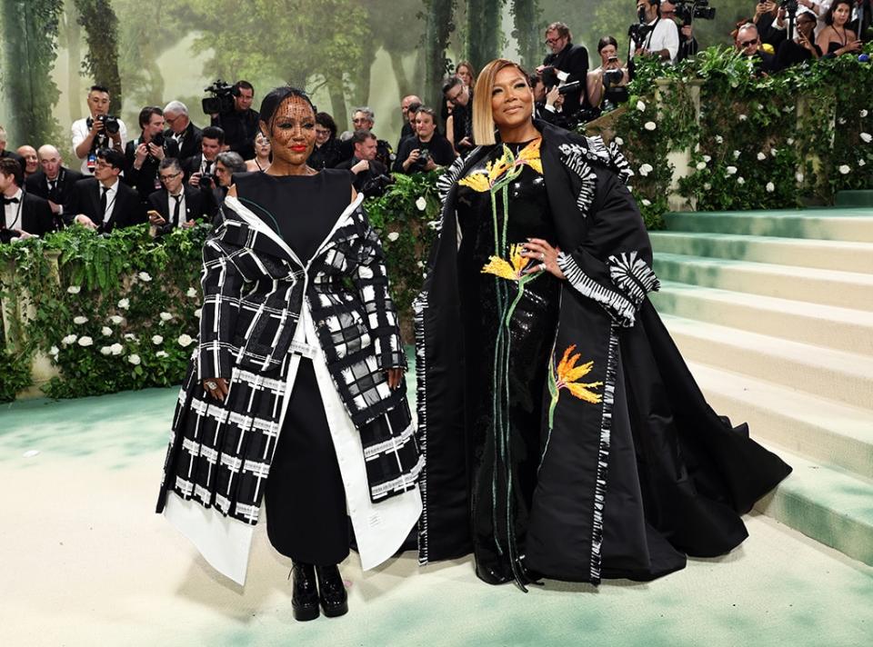 <p>Queen Latifah & Eboni Nichols</p>