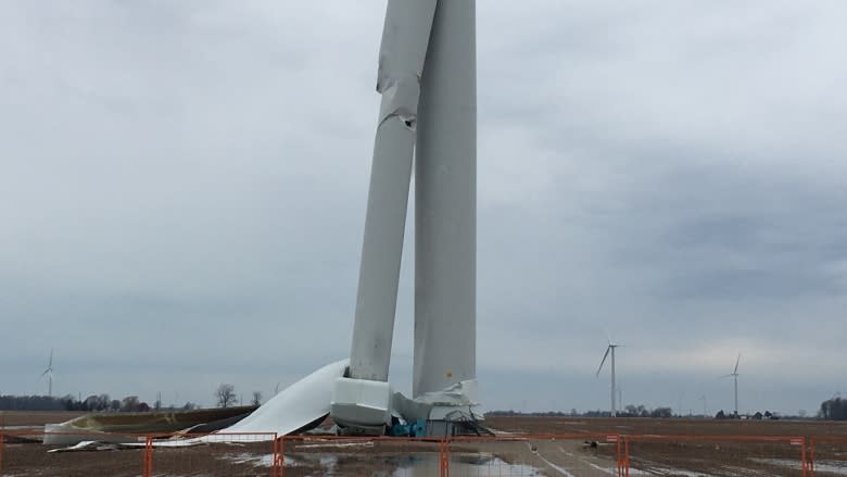 Wind farm comes back online amid collapsed turbine investigation