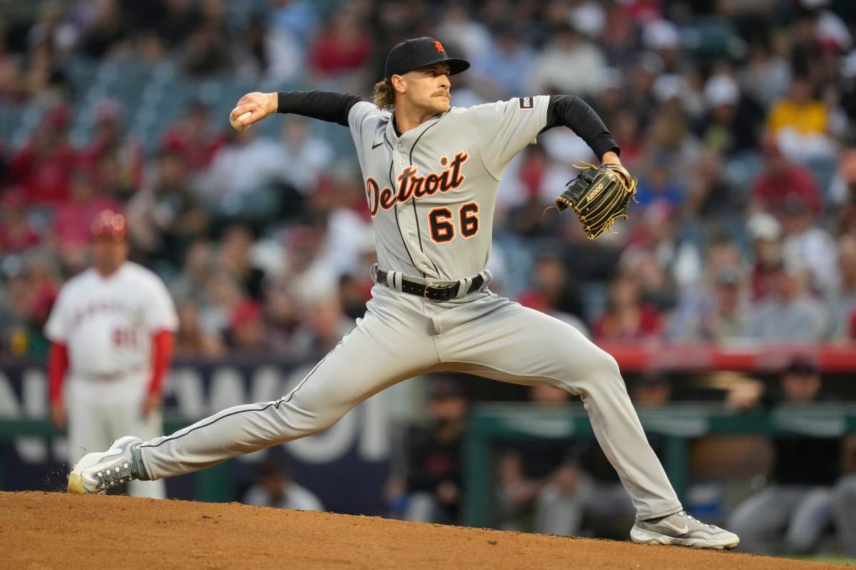 Tigers Throw It Away - CBS Detroit