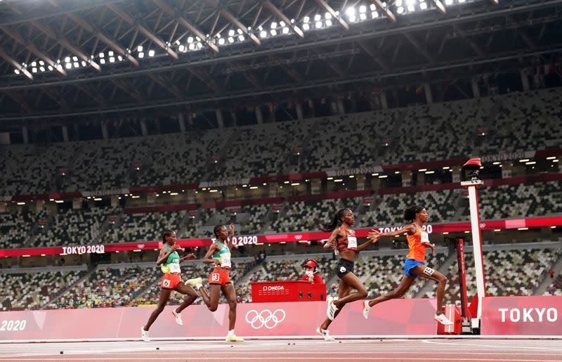 Athletics - Women's 5000m - Round 1