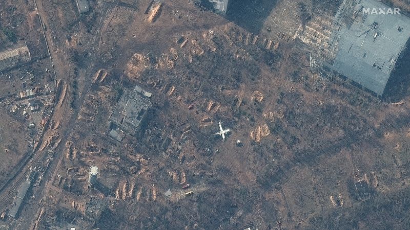 ▲衛星影像顯示，俄軍已經撤離位於基輔西北方28公里處的安托諾夫機場。（圖／Maxar Technologies）
