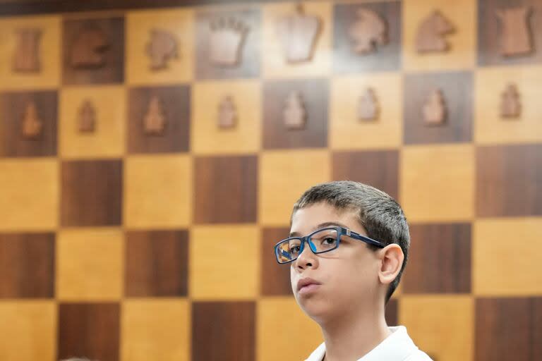 Faustino Oro, el maestro internacional de ajedrez más joven de la historia, con 10 años