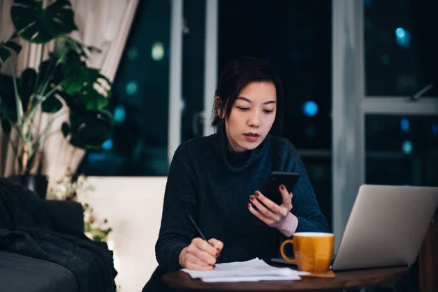 Steal these stress and burnout tips from therapists. (Photo: d3sign via Getty Images)