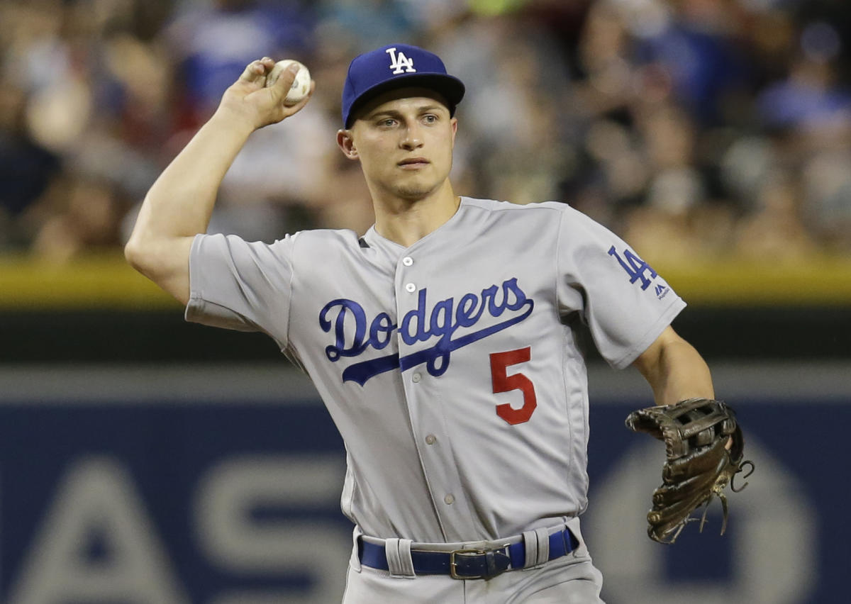 Corey Seager batting eighth, starting at shortstop for Dodgers