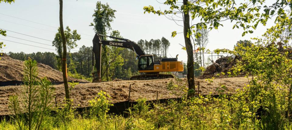 North Carolina homeowners claim builder took hundreds of thousands of dollars and never completed construction