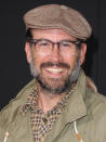 <b>Jason Lee:</b> Kevin Smith regular Jason Lee (AKA 'My Name is Earl') is a long-time supporter of L. Ron Hubbard's philosophy, although he doesn't like to talk about it: "I'm not trying to lie low about my personal beliefs because of fear that I'll be judged harshly. I'm just not interested in being a spokesperson for anything." His ex-wife cited Lee's devotion to the religion as the reason for their divorce.