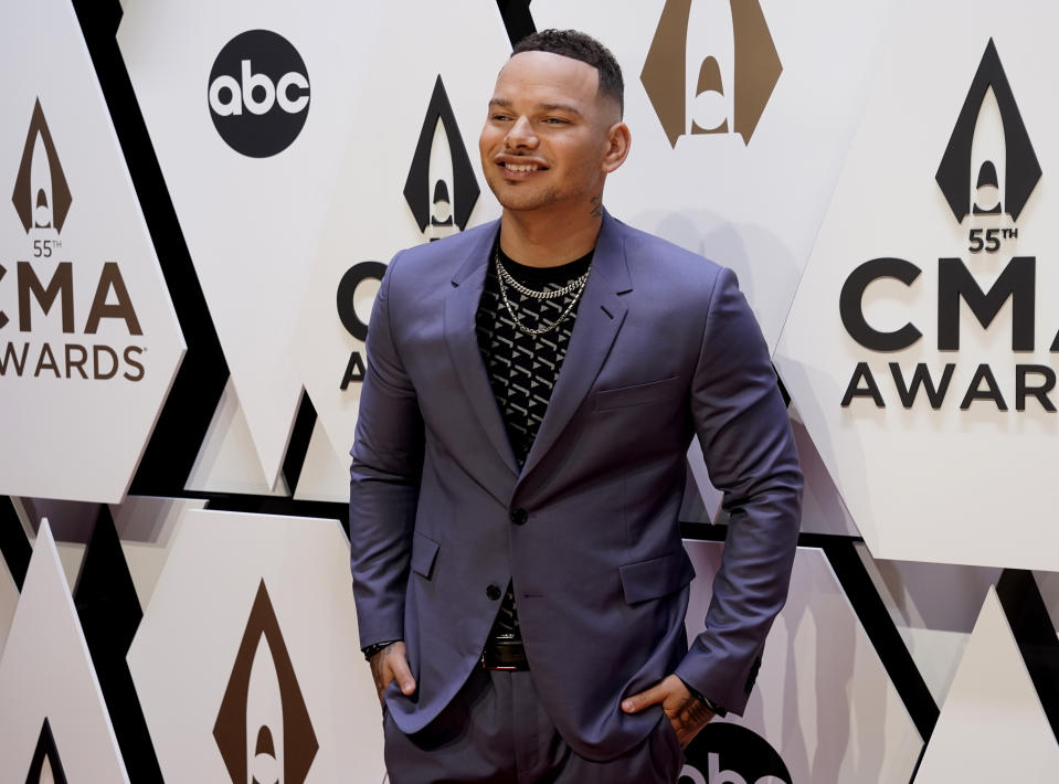 Kane Brown arrives at the 55th annual CMA Awards on Wednesday, Nov. 10, 2021, at the Bridgestone Arena in Nashville, Tenn. (AP Photo/Ed Rode)