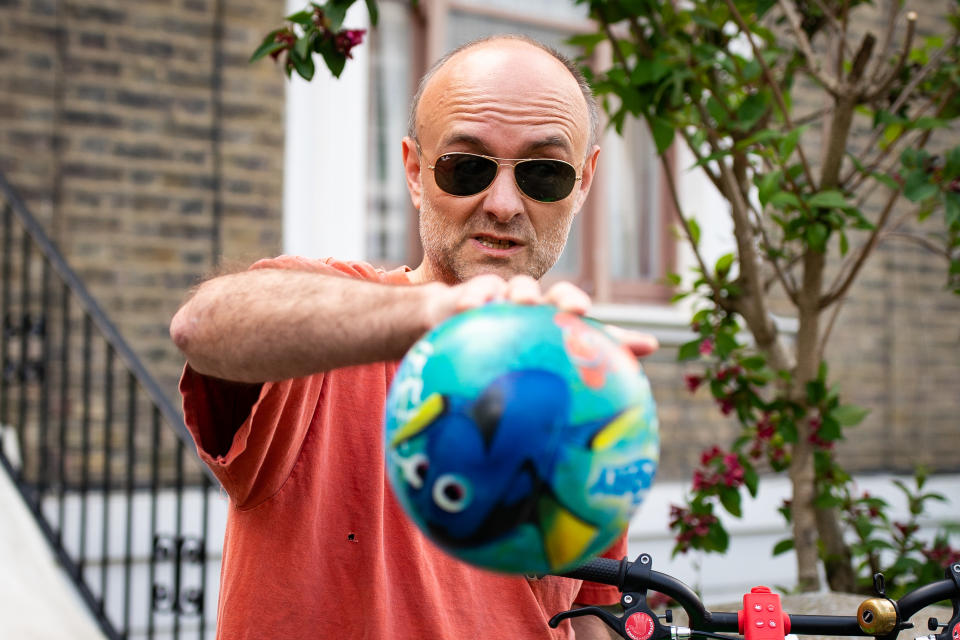 Prime Minister Boris Johnson's senior aid Dominic Cummings leaves his north London home, as lockdown questions continue to bombard the Government with the Prime Minister facing pressure to sack his closest aide after it emerged that he travelled to his parents' home despite coronavirus-related restrictions. (Photo by Aaron Chown/PA Images via Getty Images)