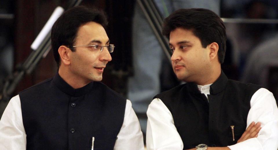 Jyotiraditya Scindia (right) and Jitin Prasada at Rashtrapati Bhavan in New Delhi in 2008. Photo: Virendra Singh Gosain/Hindustan Times via Getty Images