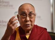 Dass der Dalai Lama selbst nicht mehr nach China einreisen darf, versteht sich da quasi von selbst.