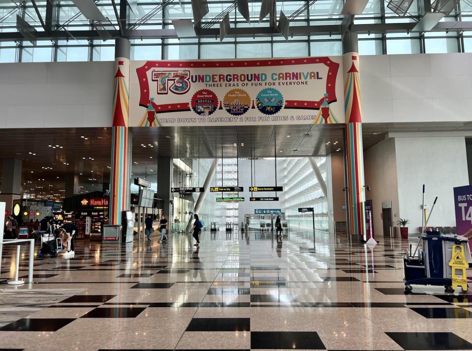 Entrance to the "underground carnival" from Changi's terminal 3 check-in lobby.