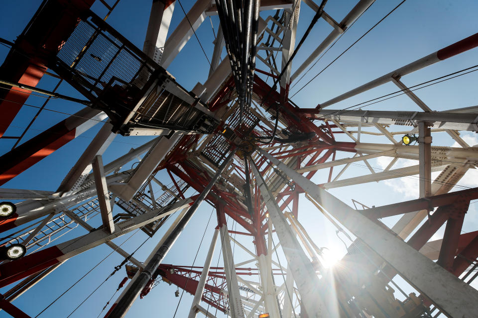 A deep water drilling platform in the South China Sea. Photo: Maxim Shemetov/Reuters