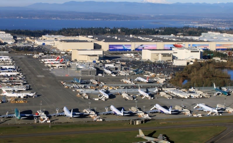 Boeing's Everett plant has a volume of 13.3 million cubic metres and a footprint of 39.8 ha.