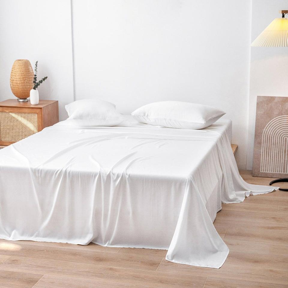4) Organic Bamboo Lyocell Bed Sheet Set
