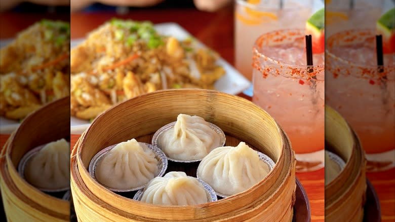 dumplings in bamboo basket