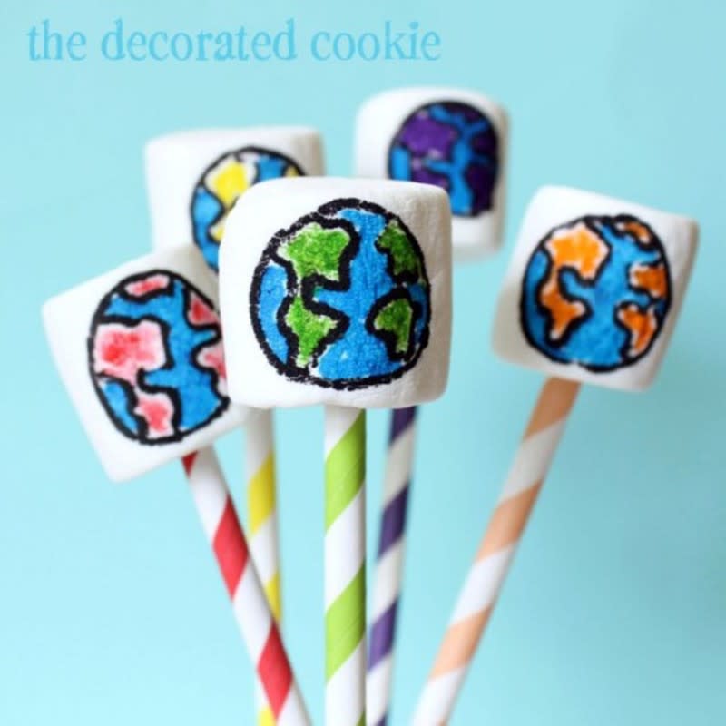 <p>The Decorated Cookie</p><p>Turn marshmallows into these fun Earth Day Pops!</p><p>Directions <a href="http://thedecoratedcookie.com/2012/04/rainbow-earth-day-marshmallow-pops/" rel="nofollow noopener" target="_blank" data-ylk="slk:HERE;elm:context_link;itc:0;sec:content-canvas" class="link rapid-noclick-resp">HERE</a></p>