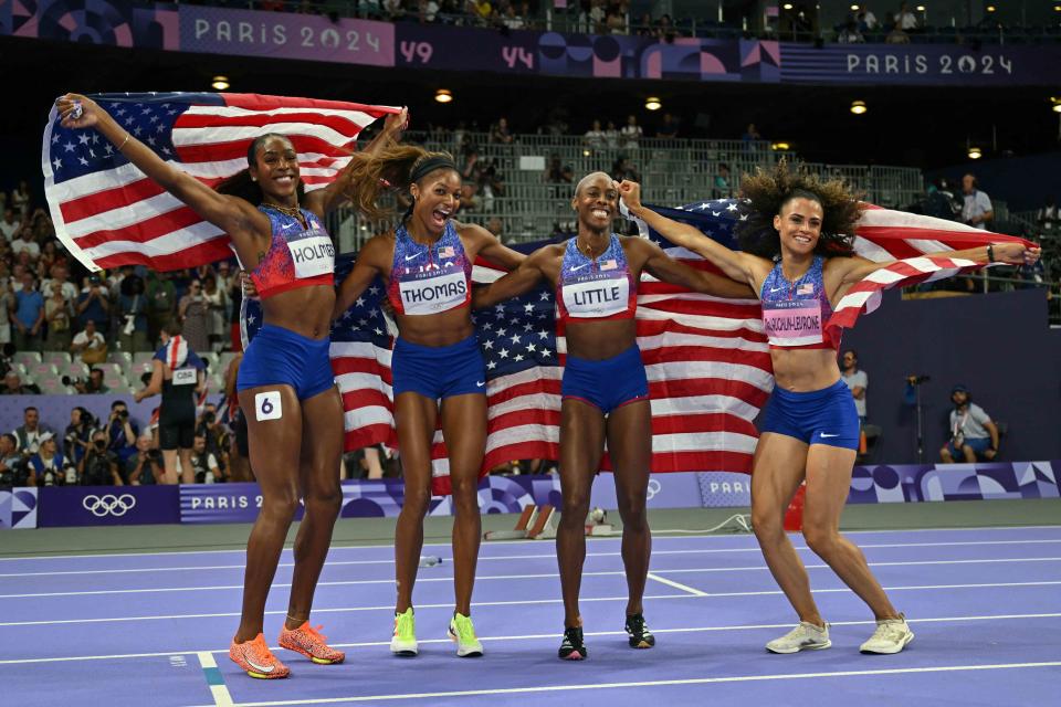 U.S. Goes Two for Two in 4x400Meter Relay as Men's and Women's Teams