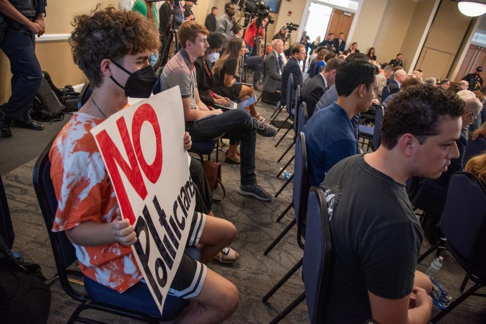 University of Florida Junior Giancarlo Rodriguez during the UF Board of Trustees confirmation hearing on Sen. Ben Sasse at Emerson Hall in Gainesville, Fla., on Tuesday, Nov. 1, 2022. (Lawren Simmons/Special to the Sun)