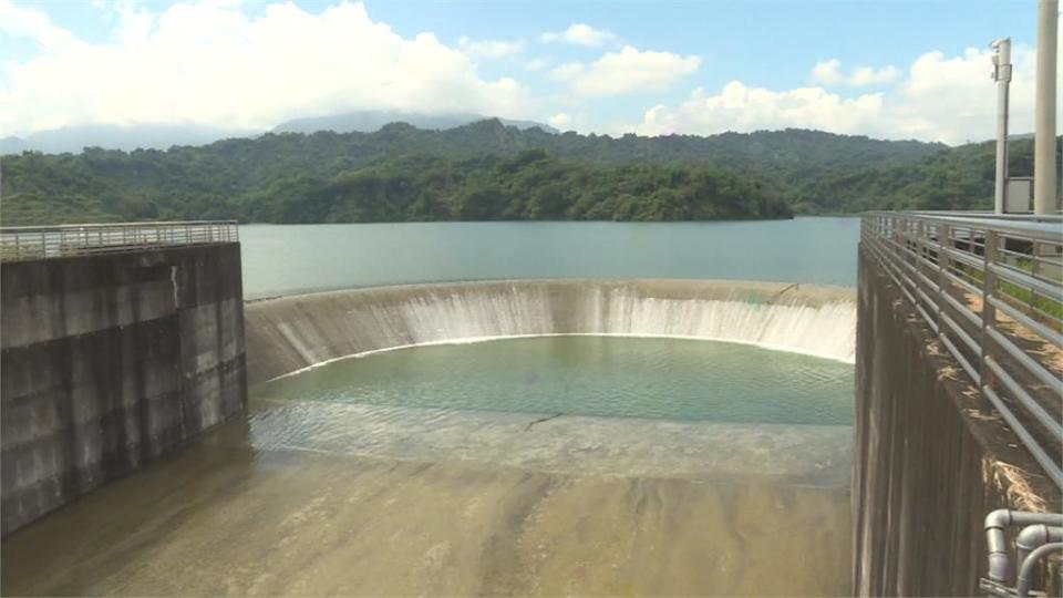 湖山水庫滿庫溢流　年底前雲林縣民生用水無虞