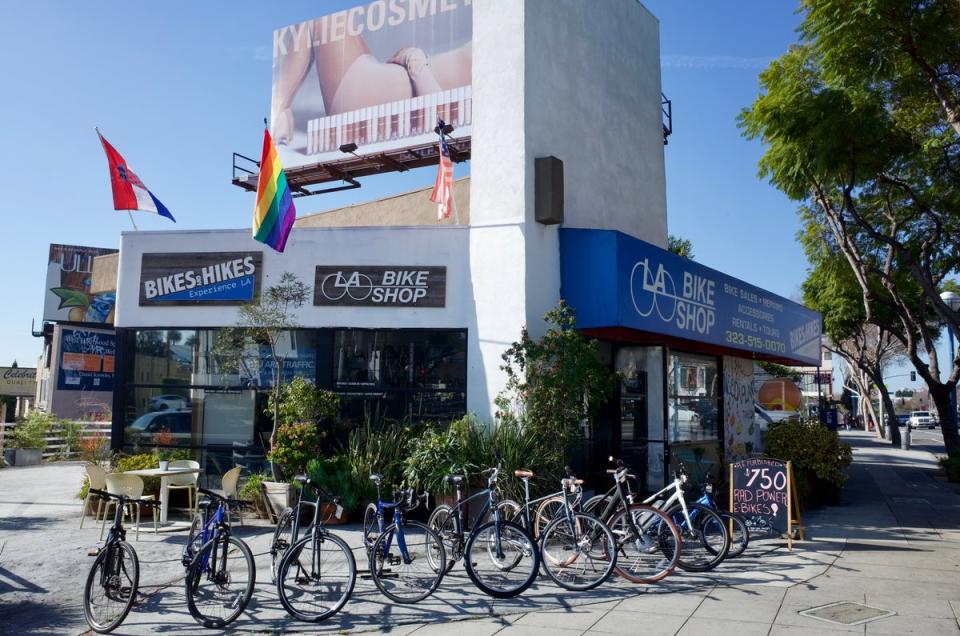 Joining a group cycling tour is a great way to experience LA by bike (Kinza Shenn)