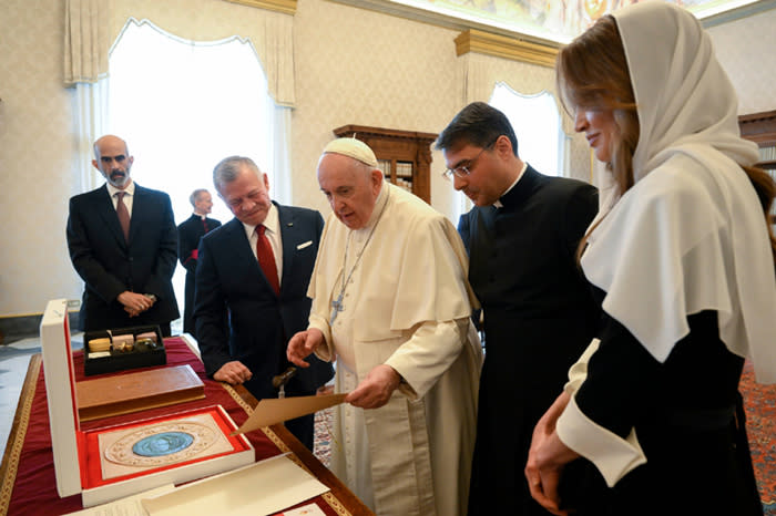 Los Reyes de Jordania con el Papa Francisco