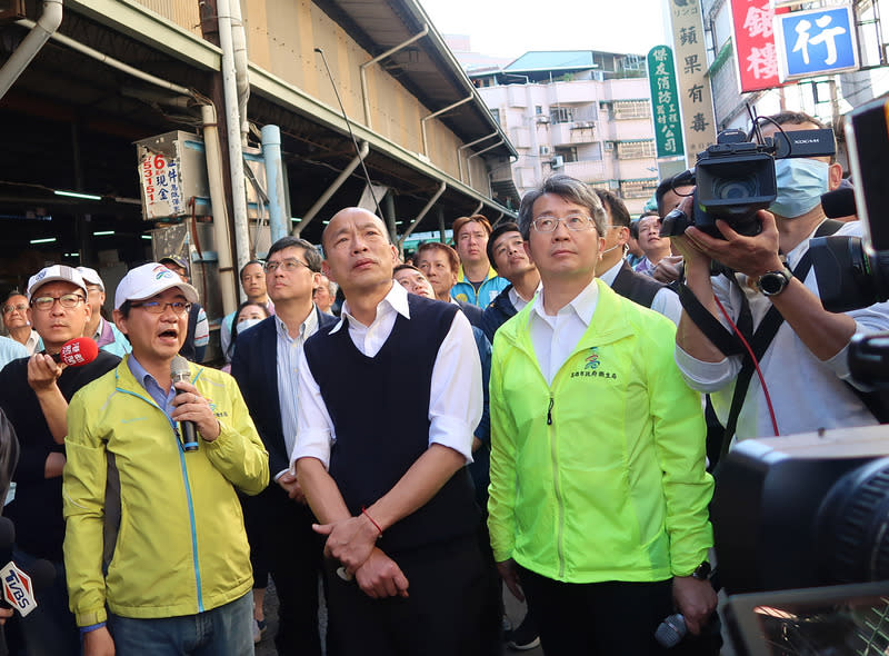 韓國瑜視察金獅湖市場登革熱防治（1） (圖)