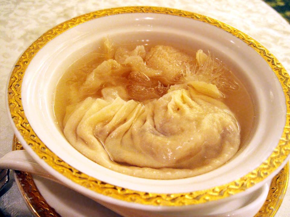 Shark fin soup has long been an expensive high status meal in Chinese culture, as in this 2009 photo from a Hong Kong restaurant. BionicGrrl/Flickr, <a href="http://creativecommons.org/licenses/by/4.0/" rel="nofollow noopener" target="_blank" data-ylk="slk:CC BY;elm:context_link;itc:0;sec:content-canvas" class="link ">CC BY</a>