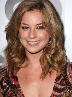 <div class="caption-credit"> Photo by: Getty Images</div><div class="caption-title">5. Seventies Siren</div>Wearing a major outfit? Keep your party do simple, a la Emily VanCamp's easy-breezy, seventies-style spirals. To do: Spritz hair with volumizing spray, wrap one-inch sections around the barrel of a large curling iron, and then shake out with fingers. <br> <b>Related: <a rel="nofollow noopener" href="http://www.cosmopolitan.com/sex-love/relationship-advice/relationship-advice-for-women?link=rel&dom=yah_life&src=syn&con=blog_cosmo&mag=cos" target="_blank" data-ylk="slk:Relationship Advice From Men;elm:context_link;itc:0;sec:content-canvas" class="link ">Relationship Advice From Men</a> <br> Related: <a rel="nofollow noopener" href="http://www.cosmopolitan.com/advice/health/what-to-eat-before-a-workout?link=rel&dom=yah_life&src=syn&con=blog_cosmo&mag=cos" target="_blank" data-ylk="slk:Eat This Before You Work Out;elm:context_link;itc:0;sec:content-canvas" class="link ">Eat This Before You Work Out</a> <br> Related: <a rel="nofollow noopener" href="http://www.cosmopolitan.com/advice/work-money/ways-to-save-money?link=rel&dom=yah_life&src=syn&con=blog_cosmo&mag=cos" target="_blank" data-ylk="slk:How to Save Money And Still Have a Life;elm:context_link;itc:0;sec:content-canvas" class="link ">How to Save Money And Still Have a Life</a></b> <br>