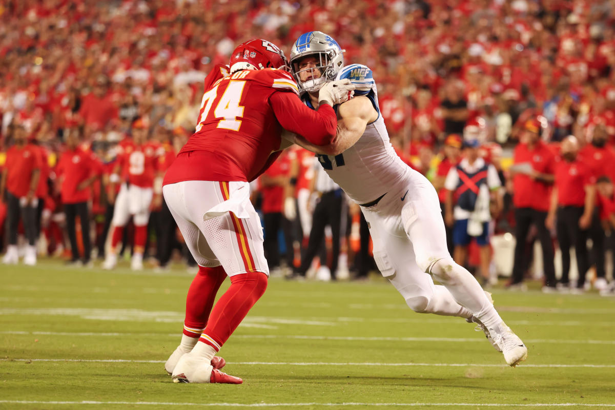 KC Chiefs have very real competition at right tackle