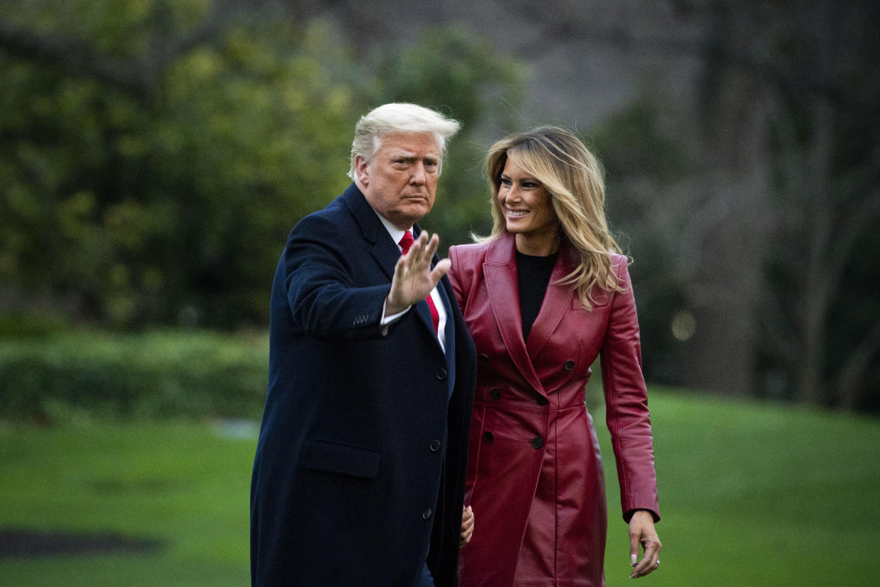 President Donald Trump and first lady Melania Trump released their official Christmas portrait on Dec. 18, 2020. (Photo: Al Drago/Getty Images)