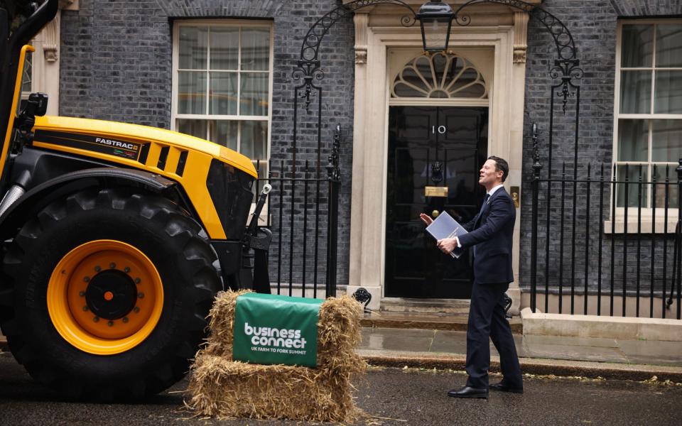 Justice Secretary Alex Chalk arrives for the weekly Cabinet meeting ahead of the Farm to Fork Summit at Downing Street