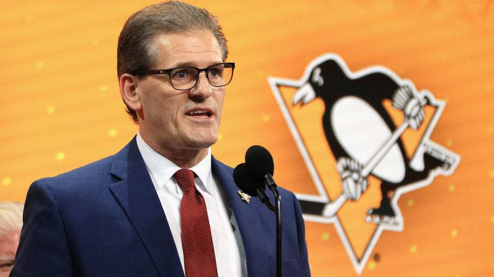 Penguins GM Ron Hextall has quite the predicament on his hands. (Photo by Bruce Bennett/Getty Images)