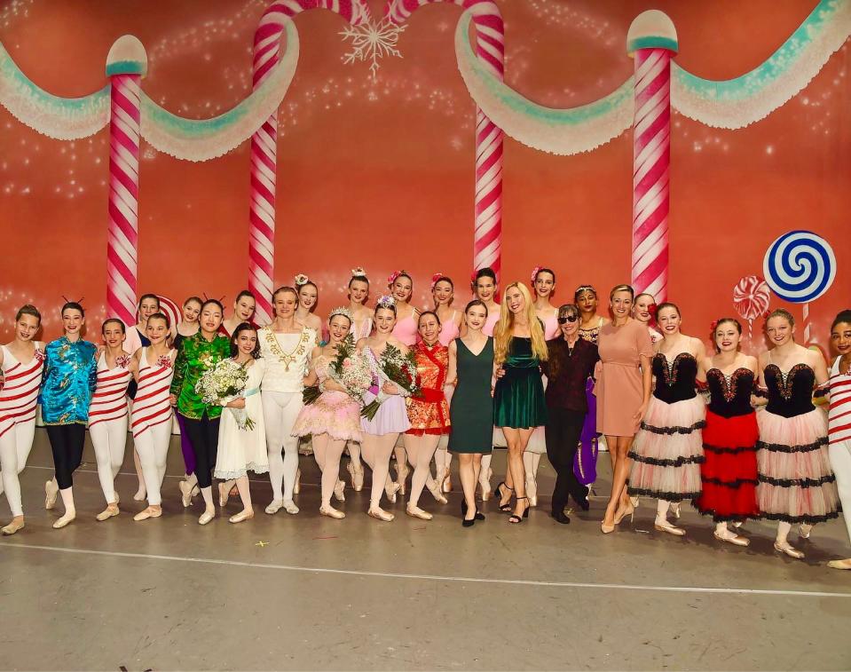 Priscilla Crommelin-McMullan, Priscilla Crommelin Ball, Kyana Goodyear, Sarah Paterson, and the Full Cast of Act II in Alabama River Region Ballet's "The Nutcracker".