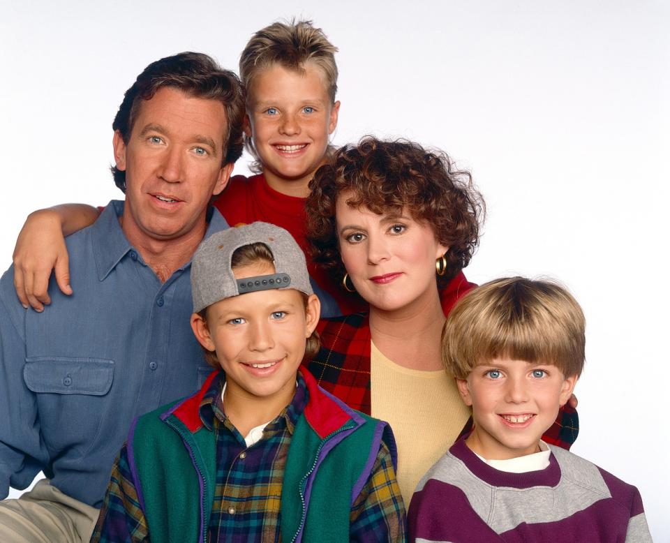 Tim Allen, Jonathan Taylor Thomas, Zachery Ty Bryan, Patricia Richardson, and Taran Noah Smith pose for a "Home Improvement" promo shot, taken in 1992