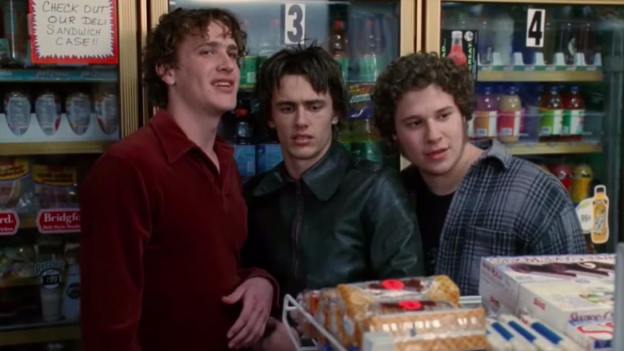  Jason Segel, James Franco, and Seth Rogan in Freaks and Geeks. 