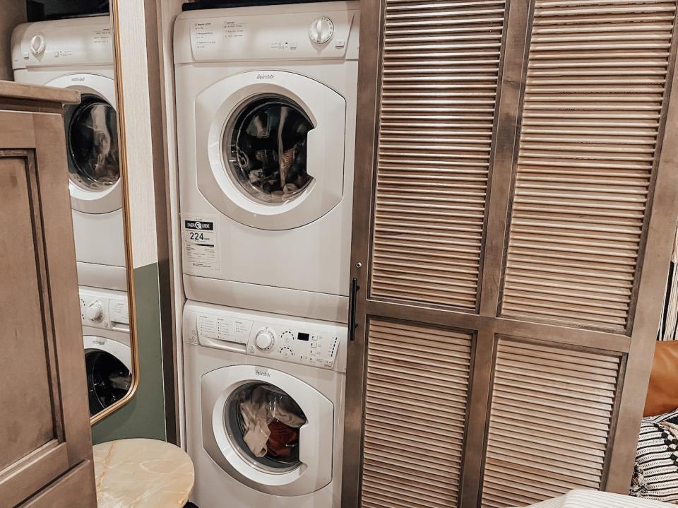 The washer-and-dryer setup in Kirsten Trout's RV.