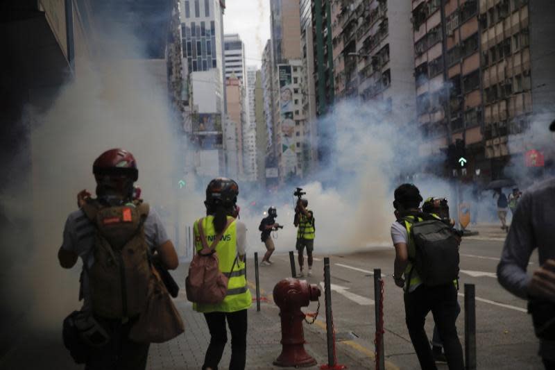 ▲由於港版國安法的推行，香港 5 月 24 日再出現示威抗議潮。（圖／美聯社／達志影像）