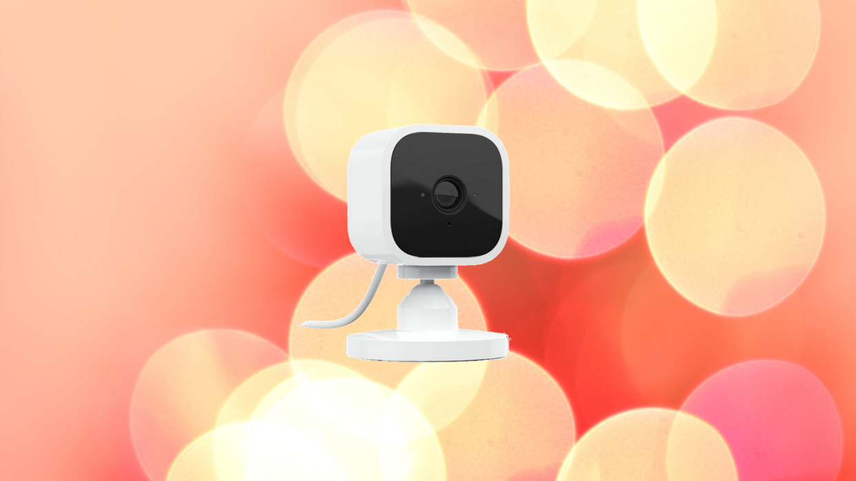 The Blink Mini HD security cam keeps an eye on your home. (Photo: Amazon)