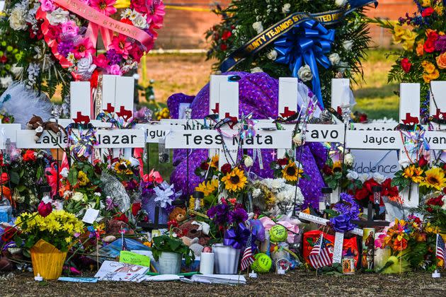 A makeshift memorial for last week's shooting victims is seen outside Robb Elementary School in Uvalde, Texas, on Saturday. (Photo: CHANDAN KHANNA via Getty Images)