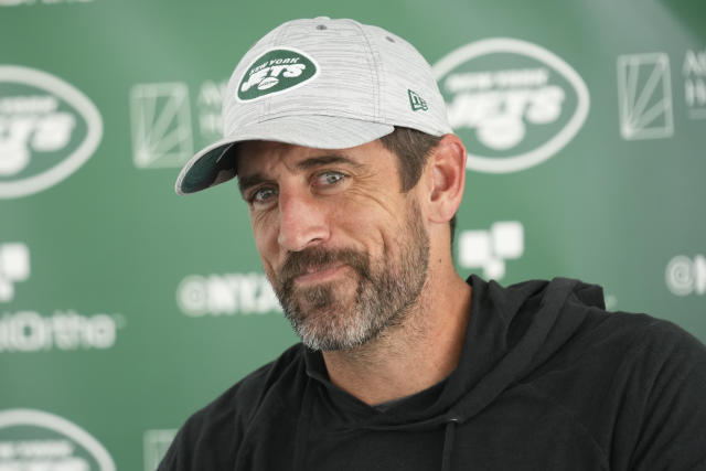 Internet Tees Off On Aaron Rodgers Showing Up For Camp