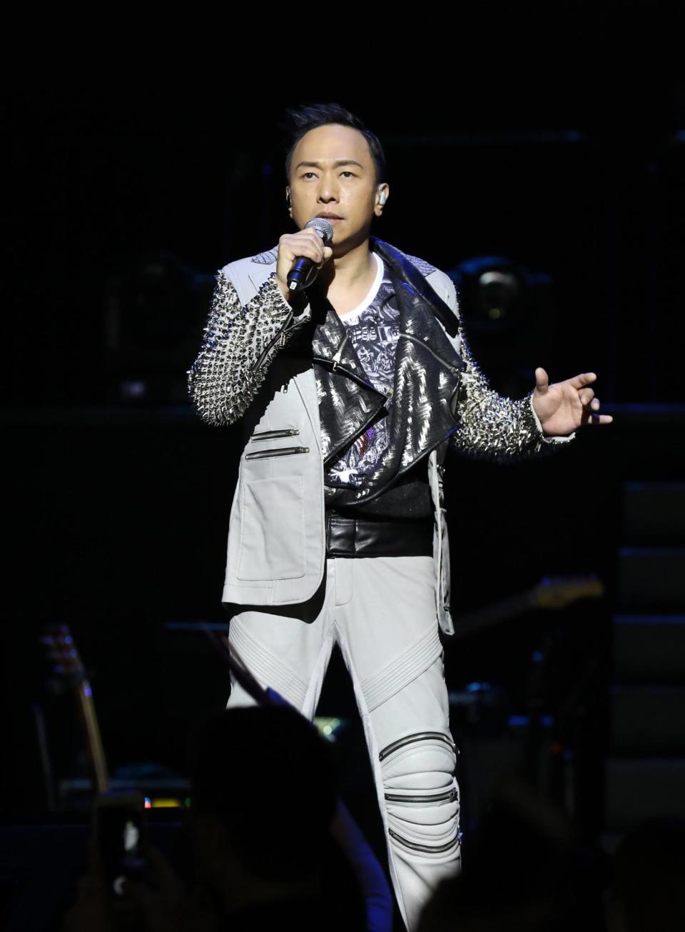 肥媽自稱獲黃家駒作曲感榮幸 家強直斥︰謊言