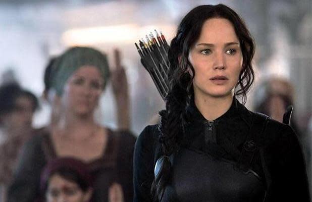 Jennifer Lawrence Prepares for Battle in First 'The Hunger Games: Mockingjay' Still (Photo)